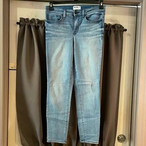 Great ankle skinny jeans by William Rast 29